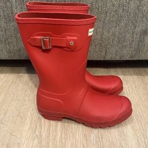 Red Hunter Rainboots size 9 Short